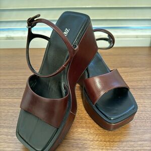 Zara Women's leather Black and Dark Brown Platform Shoes New no tags